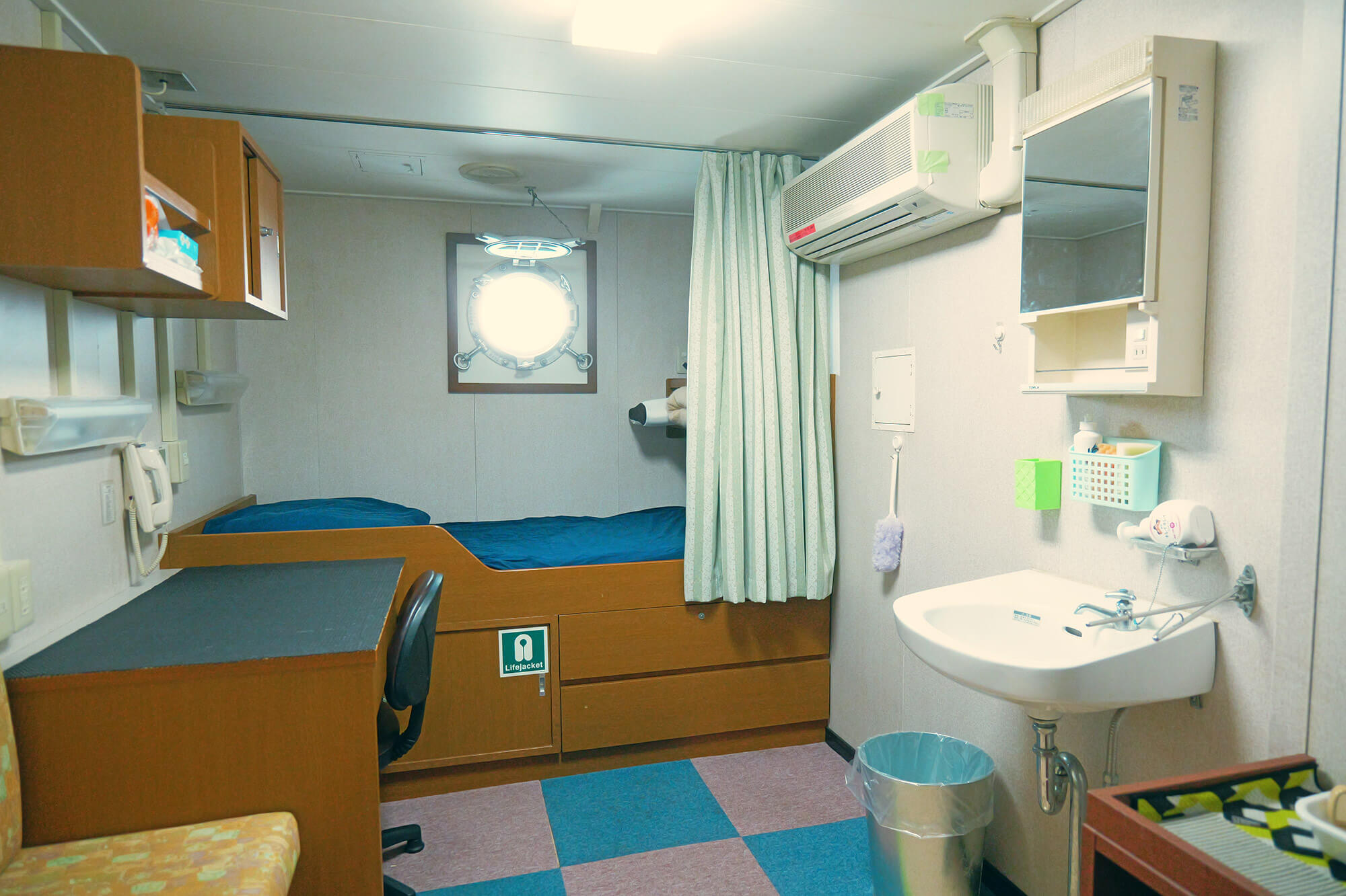 船室